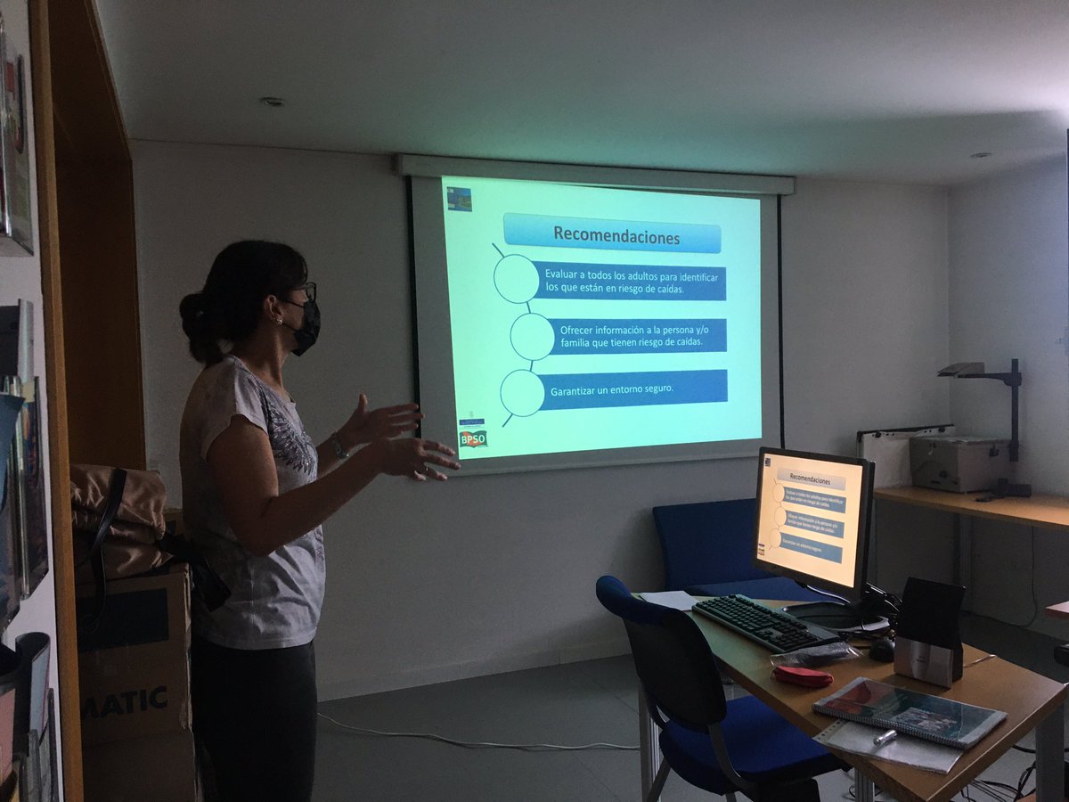 ma_maestre's tweet photo. Continuamos con las sesiones de difusión del proyecto @BPSO y la guía de caídas en los centros de A.P. del Área VIII con Paula Granda. Hoy toco la ZES.@PepaNurse @memiguer @CCR_BPSOAst https://t.co/6IR2YCYlr4
