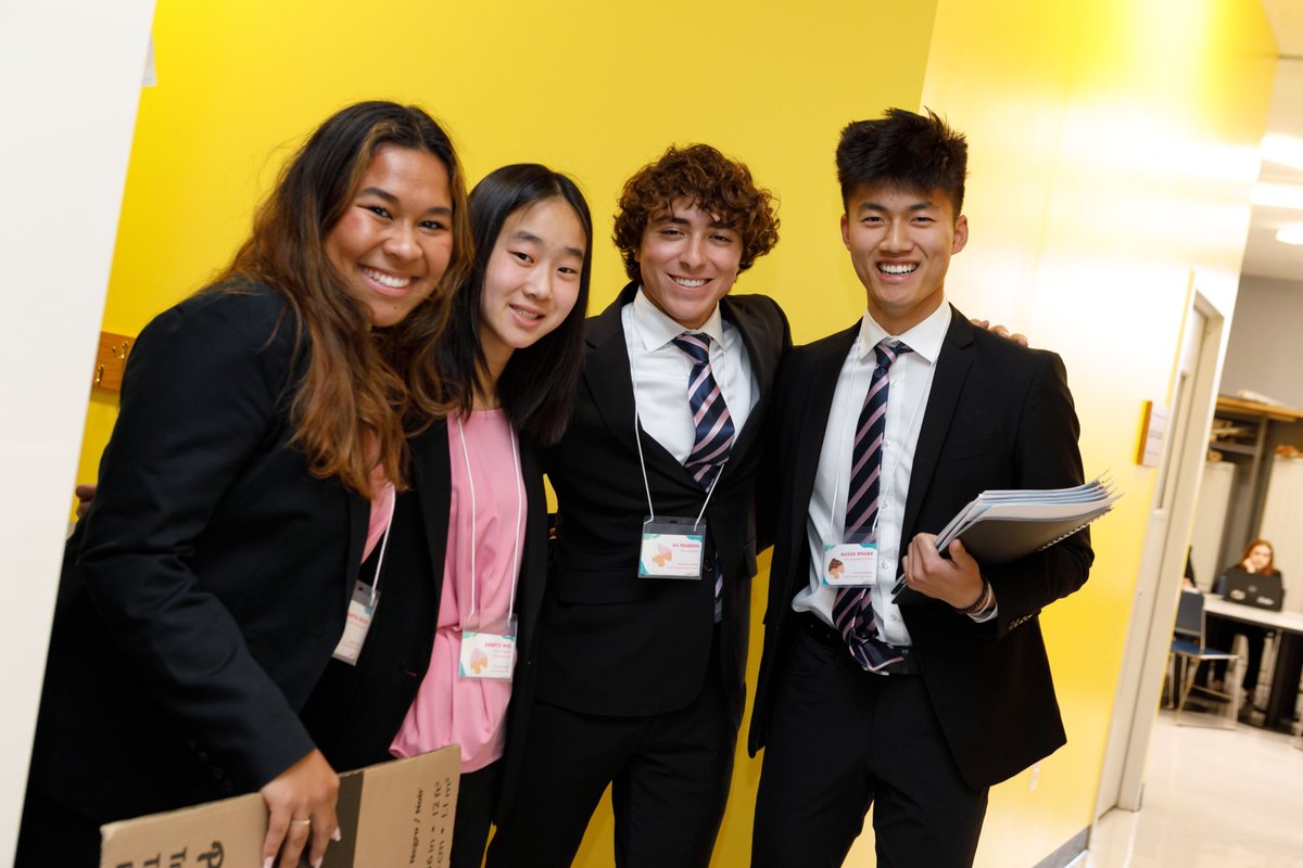 VEInternational's tweet photo. Join us in reliving the best moments from #2022YBS! For the full recap, head over to https://t.co/Ki9XNoTjNm #veinternational #VirtualEnterprises #CareerReadiness #VEJV #entrepreneurship https://t.co/wkq2wB0Tn5