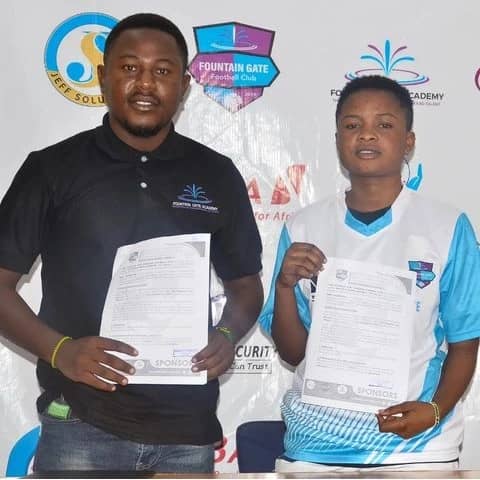 sistiinho's tweet photo. #TransferConfirmed
Aliyekua kiungo mshambuliaji wa Osterbay Girls na Tigers Queens, Zayonce James amesaini mkataba wa miaka miwili kuitumikia Fountain Gate Princess inayoshiriki #SWPL https://t.co/cpj8nCOkvF