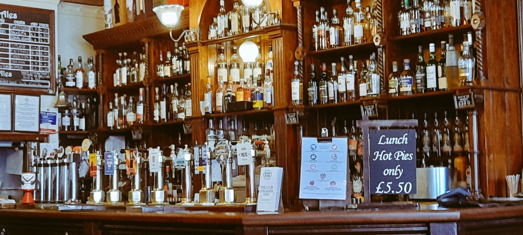 marknew87640275's tweet photo. @Beathhigh Nearly here maybe !#BowBar https://t.co/ffcPyJJFDx