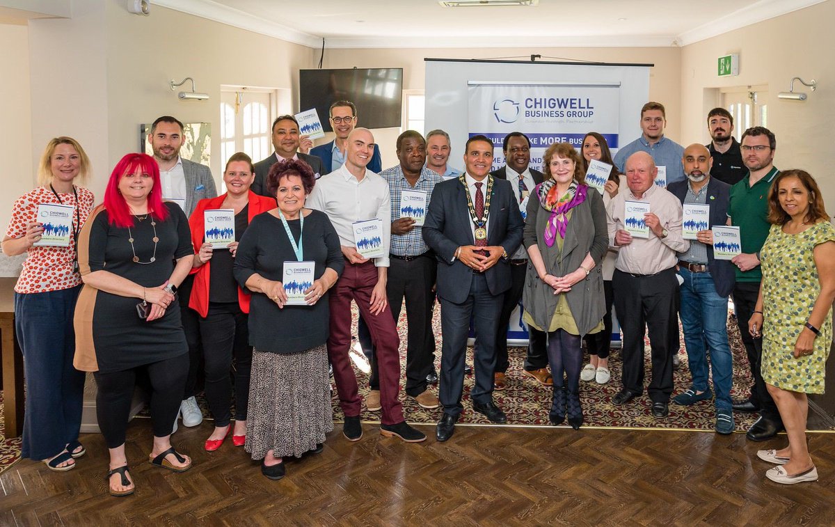 ChigwellBiz's tweet photo. Chigwell Business Group’s Visitors’ Day was a great success. Members/visitors discussed business &amp; networked. Vice-Chair of @eppingforestdc Darshan Sunger attended on behalf of Chairman Mary Sartin. For owners of SMEs who would like more business enquiries@chigwellbusiness.co.uk https://t.co/q0roiKpWpO