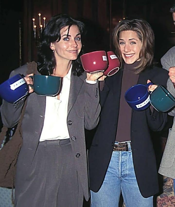 Happy birthday courteney cox!, i love u 