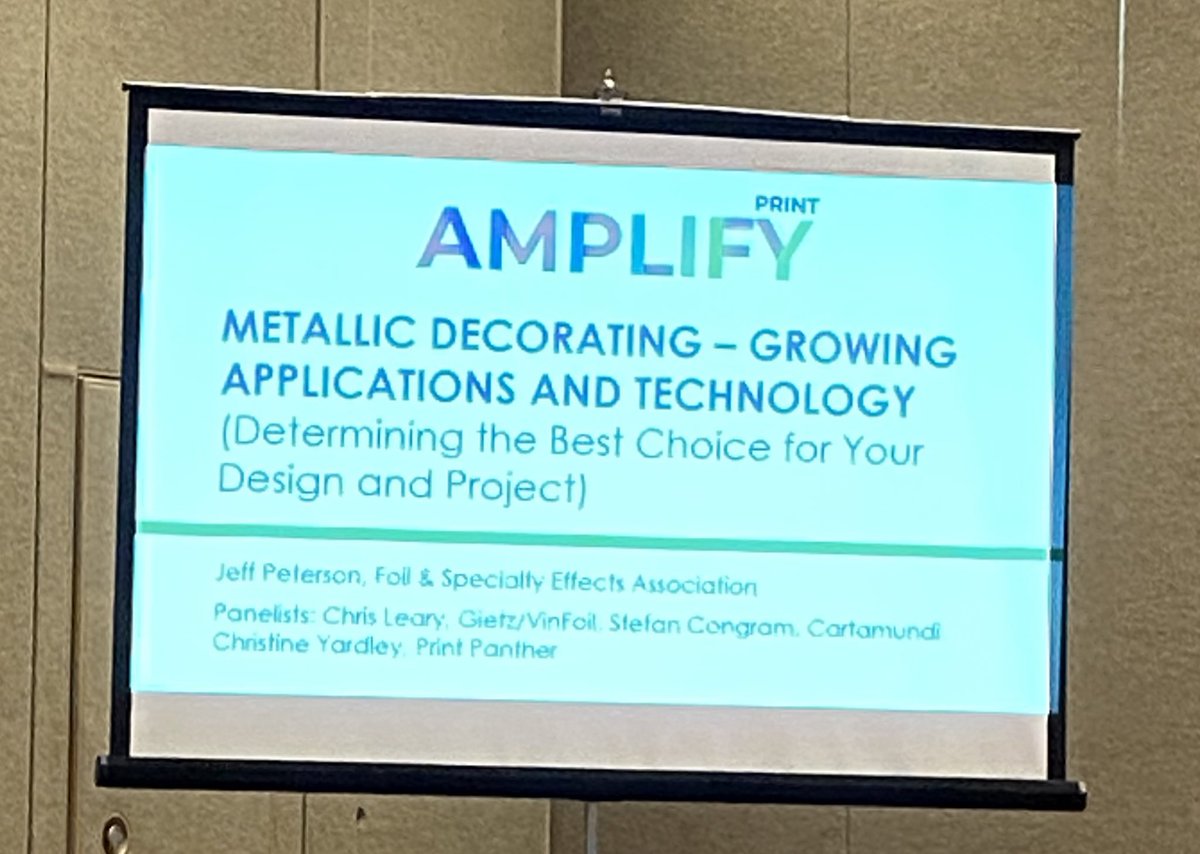 dps_magazine's tweet photo. Such a great breakdown of embellishment techniques available at the Metallic Decorating session at #AmplifyPrint2022 @AmplifyMyPrint. #hotfoil #coldfoil #digitalfoil https://t.co/vC8FD4wXkk