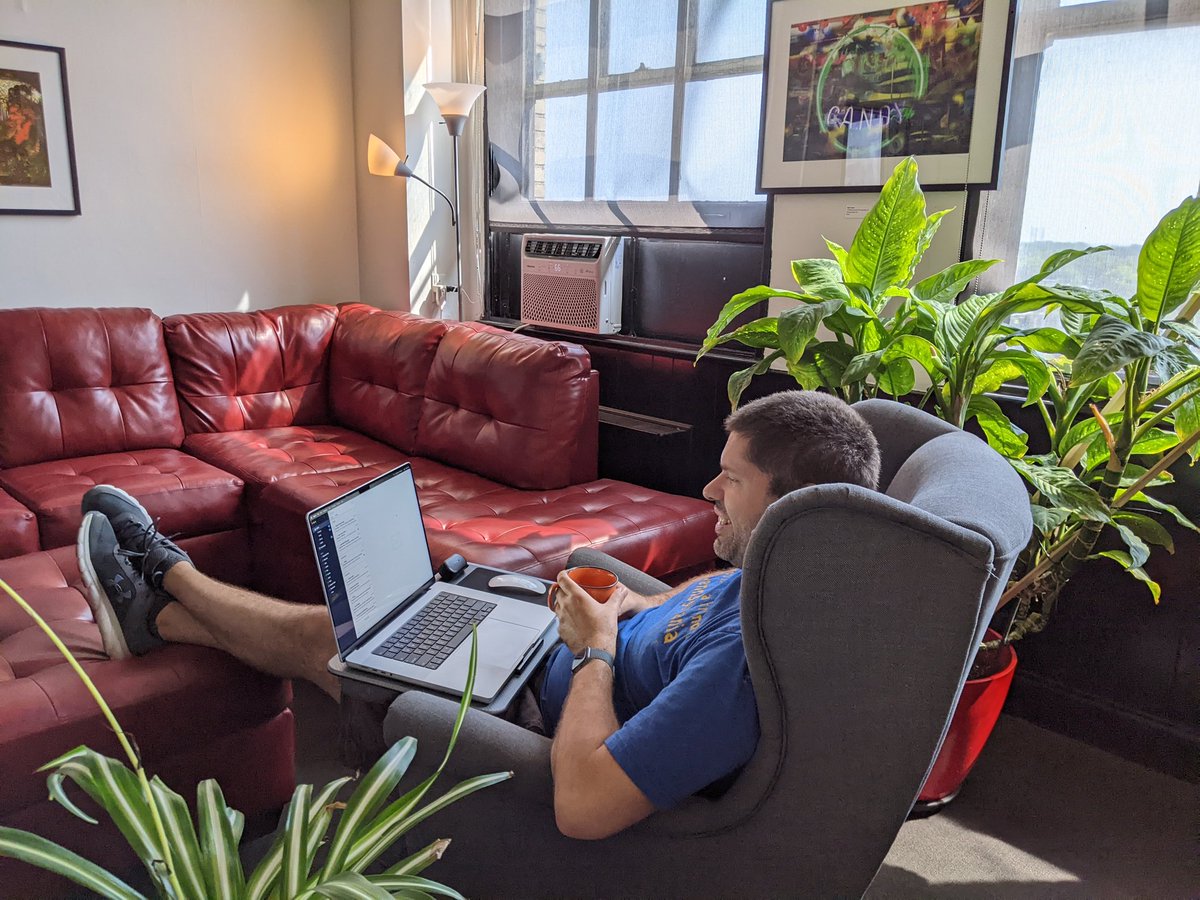 Radius CoWork tweet media