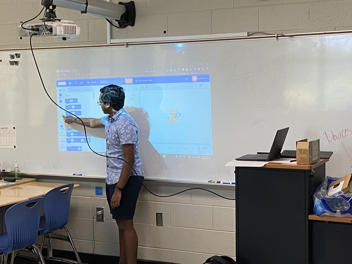 dooley_natalia's tweet photo. Great morning learning prepositions with Big Foot and coding at our secondary @mcsELcamp #MadisonESL #mcslearn https://t.co/0fDmkQSc1w