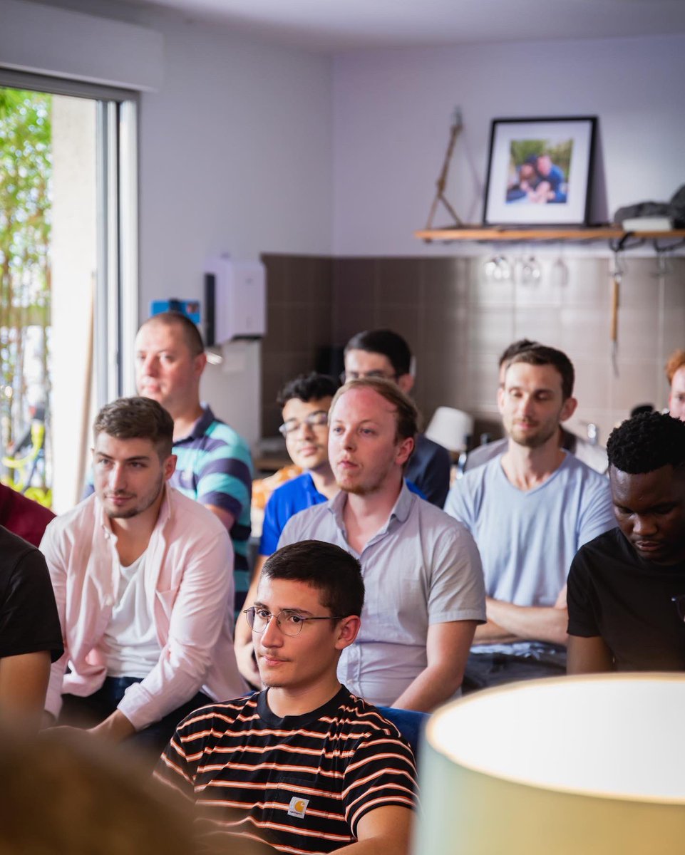 ZOL_Web's tweet photo. [ REX MEETUP REACT NATIVE]

Carton plein 💯 pour ce premier #meetup co-organisé avec The Coding Machine ❤️ 

Un grand merci à tous les participants et big up à nos deux co-stars Philippine CLUNIAT et Jérémy Dollé pour votre leçon #reactnative 😎 https://t.co/DnGBykaTSG