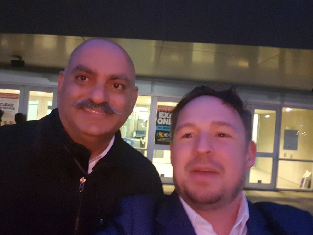 Matthew Bird (@mattbird55) on Twitter photo Great podcast here from <a href="/williamgreen72/">William Green</a> featuring <a href="/MohnishPabrai/">Mohnish Pabrai</a> - theinvestorspodcast.com/richer-wiser-h… Interesting anecdotes from meetings with Buffett, Munger & Li Lu etc. Was fab to bump into Mohnish at the Berkshire ASM earlier this year 👌 Great podcast here from <a href="/williamgreen72/">William Green</a> featuring <a href="/MohnishPabrai/">Mohnish Pabrai</a> - theinvestorspodcast.com/richer-wiser-h… Interesting anecdotes from meetings with Buffett, Munger & Li Lu etc. Was fab to bump into Mohnish at the Berkshire ASM earlier this year 👌