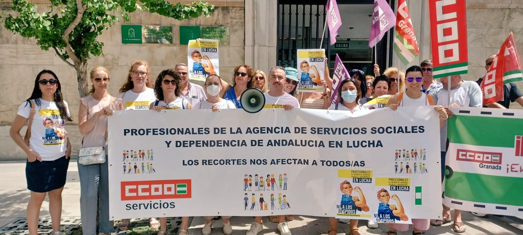 Vanesagalvez2's tweet photo. #NiUnaMenos #estabilidadlaboralYa 
#endefensadelopublico https://t.co/EctgVWifXD