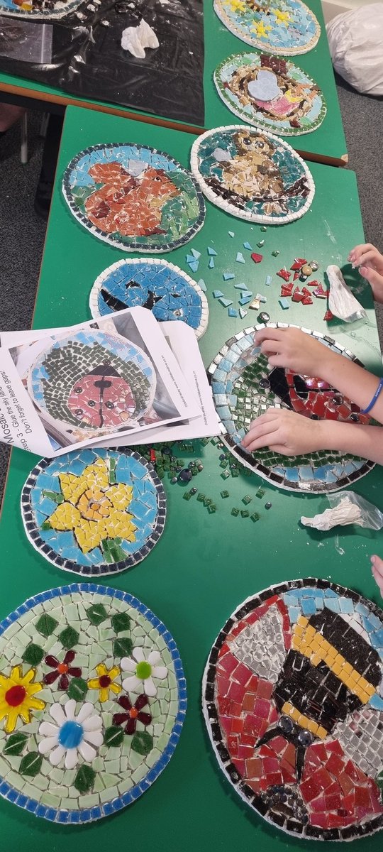 BeckyMSV's tweet photo. Huge well done to the children at this school in #Bolton we can't wait to see your finished mosaics brightening up the garden at our new happi scheme #superstars #community @MSVHousing https://t.co/w7cCBJK6le