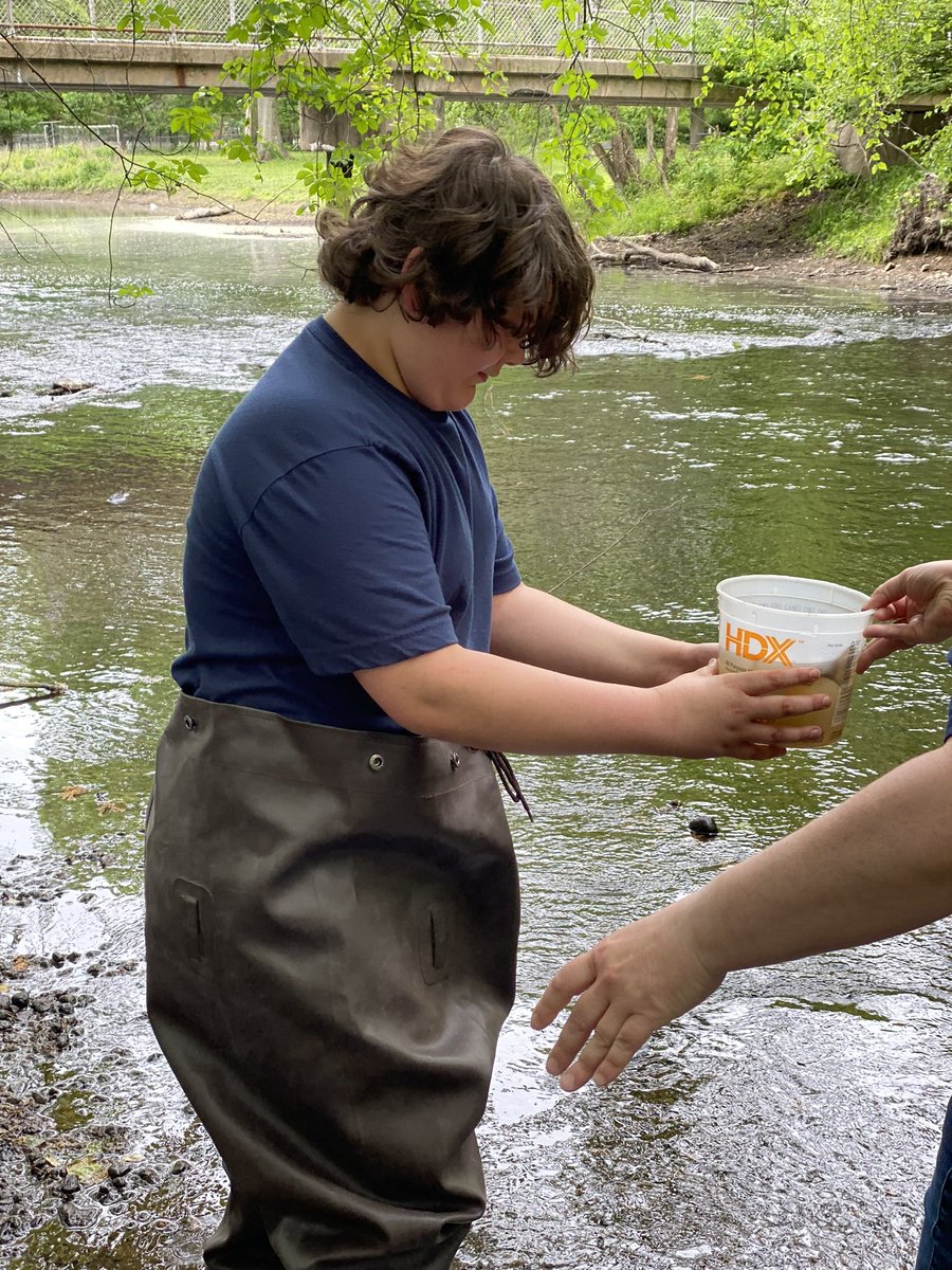 MrsKPovinelli's tweet photo. Releasing the Rainbow Trout 🐟 https://t.co/6l3BNFt7Sw