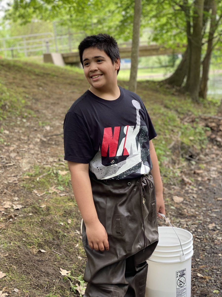 MrsKPovinelli's tweet photo. Releasing the Rainbow Trout 🐟 https://t.co/6l3BNFt7Sw
