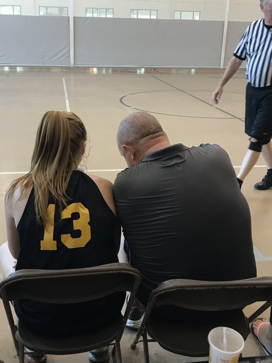 Another morning of basketball 🏀💛🖤 Great start this morning with the W!!