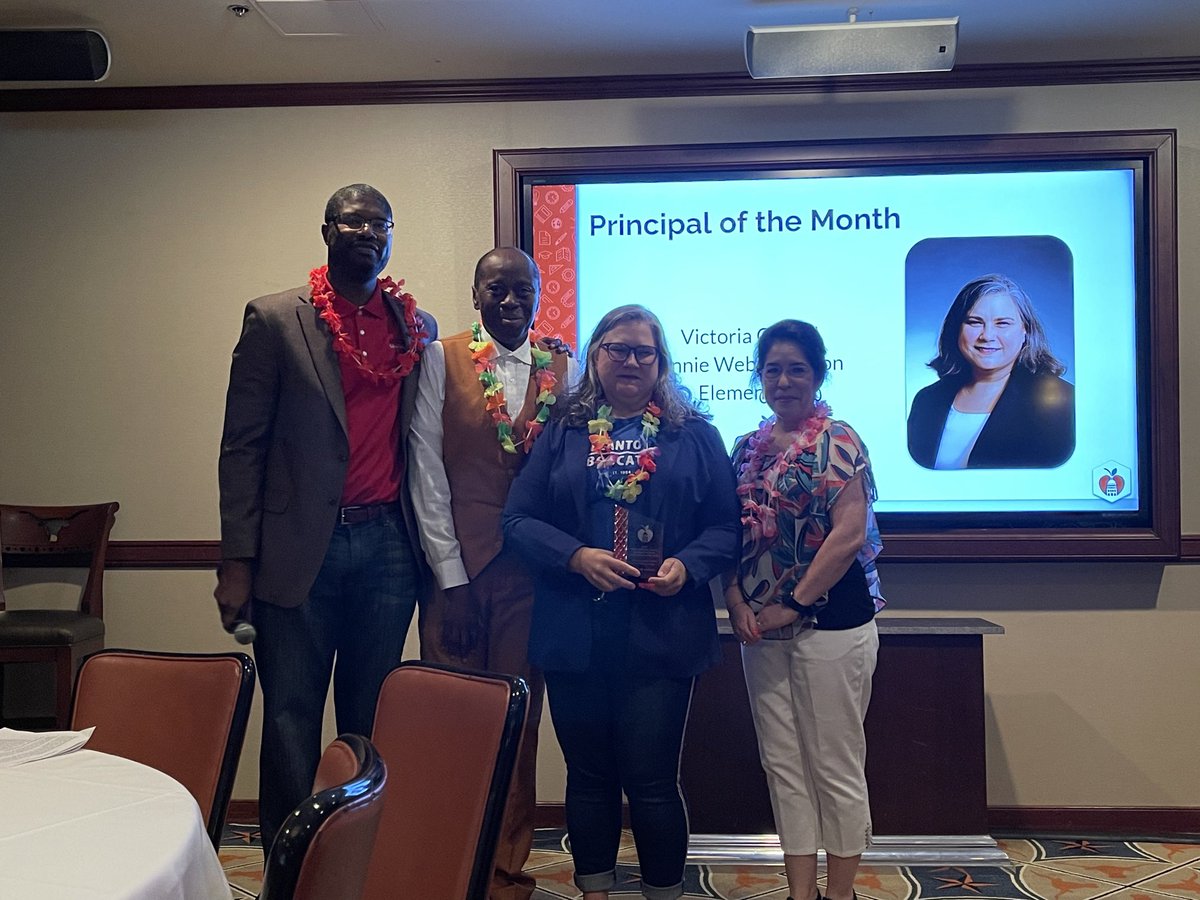 Congrats to Victoria O’Neal, Blanton Elem. Principal and AISD Principal of the Month! @AustinISD ⁦@AISD_OSL⁩ #SummerRecharge #MentalHealthMatters ⁦@anthonymays5⁩