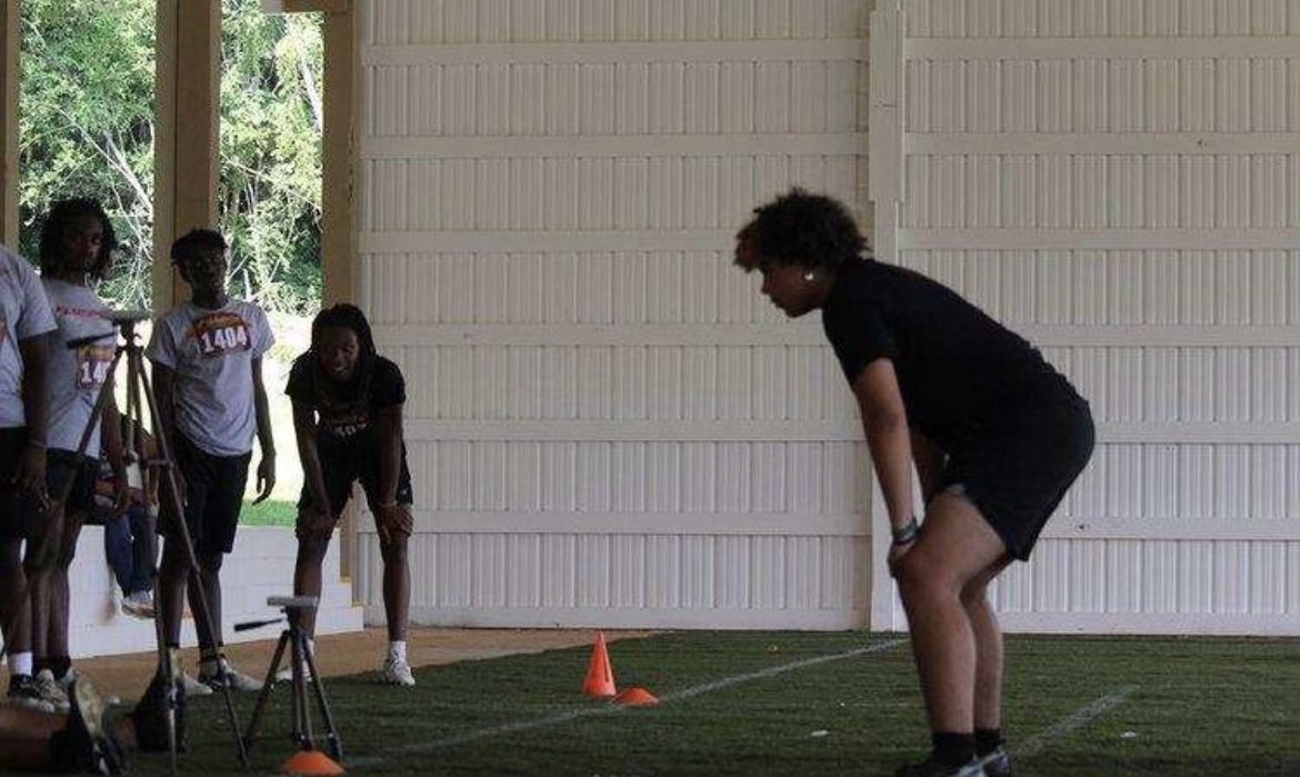 justinmontalbo1's tweet photo. had an amazing experience and combine with @Train2Go_Ath @MaxSpeedFitness #combine #train2go #maxspeed #Training https://t.co/lnp0ISDVbr