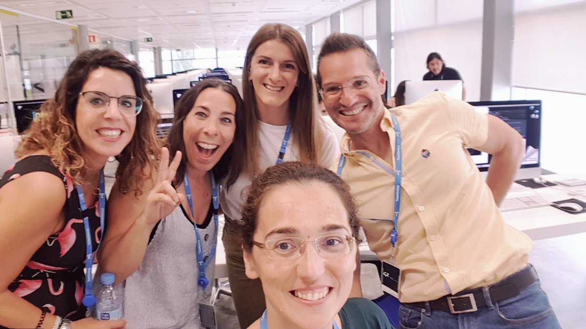 IdoiaPAcebron's tweet photo. Segundo día en el #campus42 de la @fundacionTef 
Hoy con personas tan inspiradoras como Raquel (he perdido tu nick, lo siento). Ahora, ya sabemos lo que es un #hover !!
#PlanEmpleoCruzRoja https://t.co/otuvdTtoac