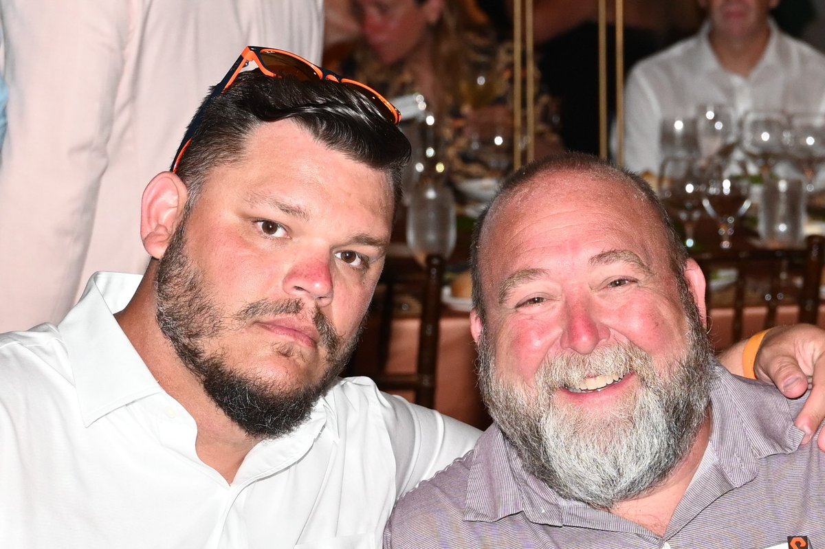 JasonWalkerData's tweet image. Happy Birthday to the great @jdwallace - he’s the more handsome fellow on the left here! 🍻🎉🎶