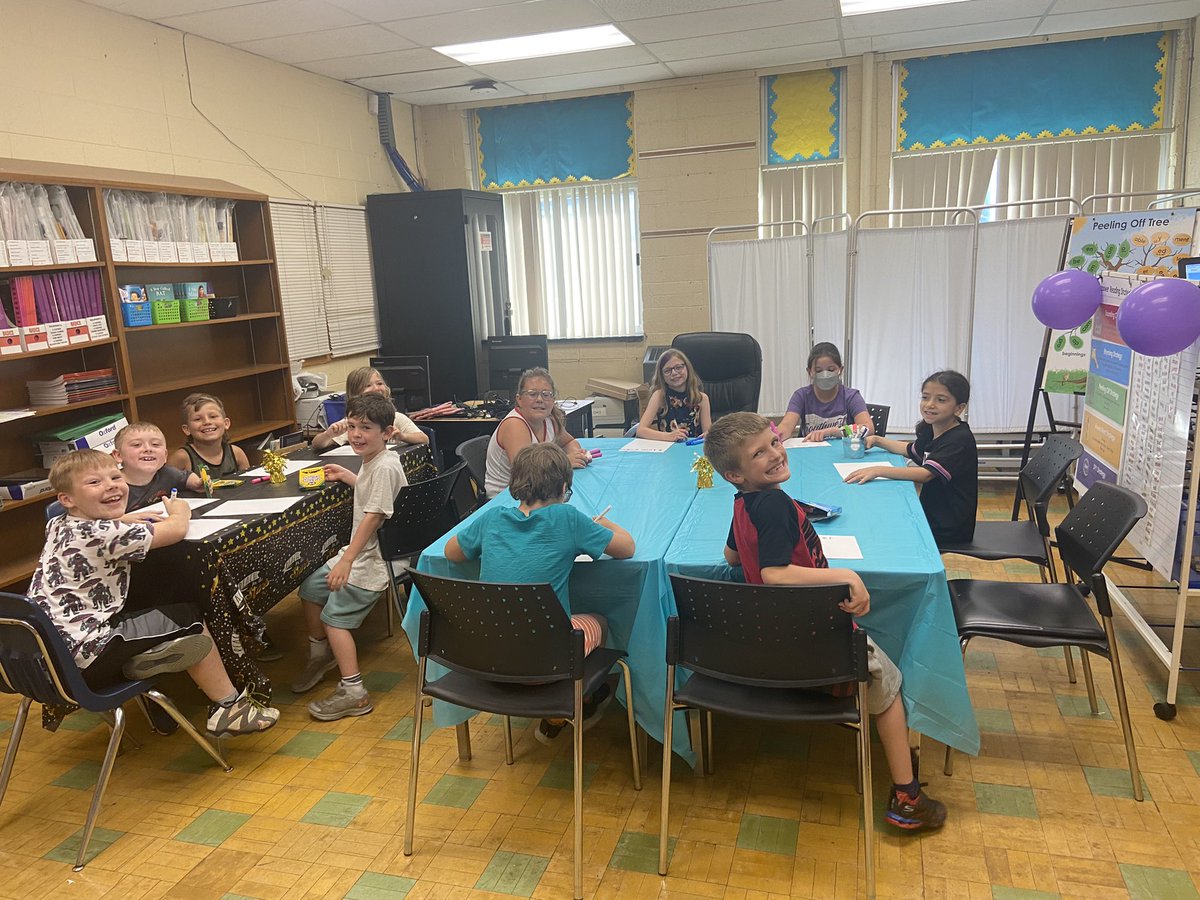 We love Empower! Today is our end of the year party! Thank you to the parents who brought in special treats.💙 <a href="/HughBeatonHnS/">Hugh Beaton H&S</a> @HBeatonBulldogs