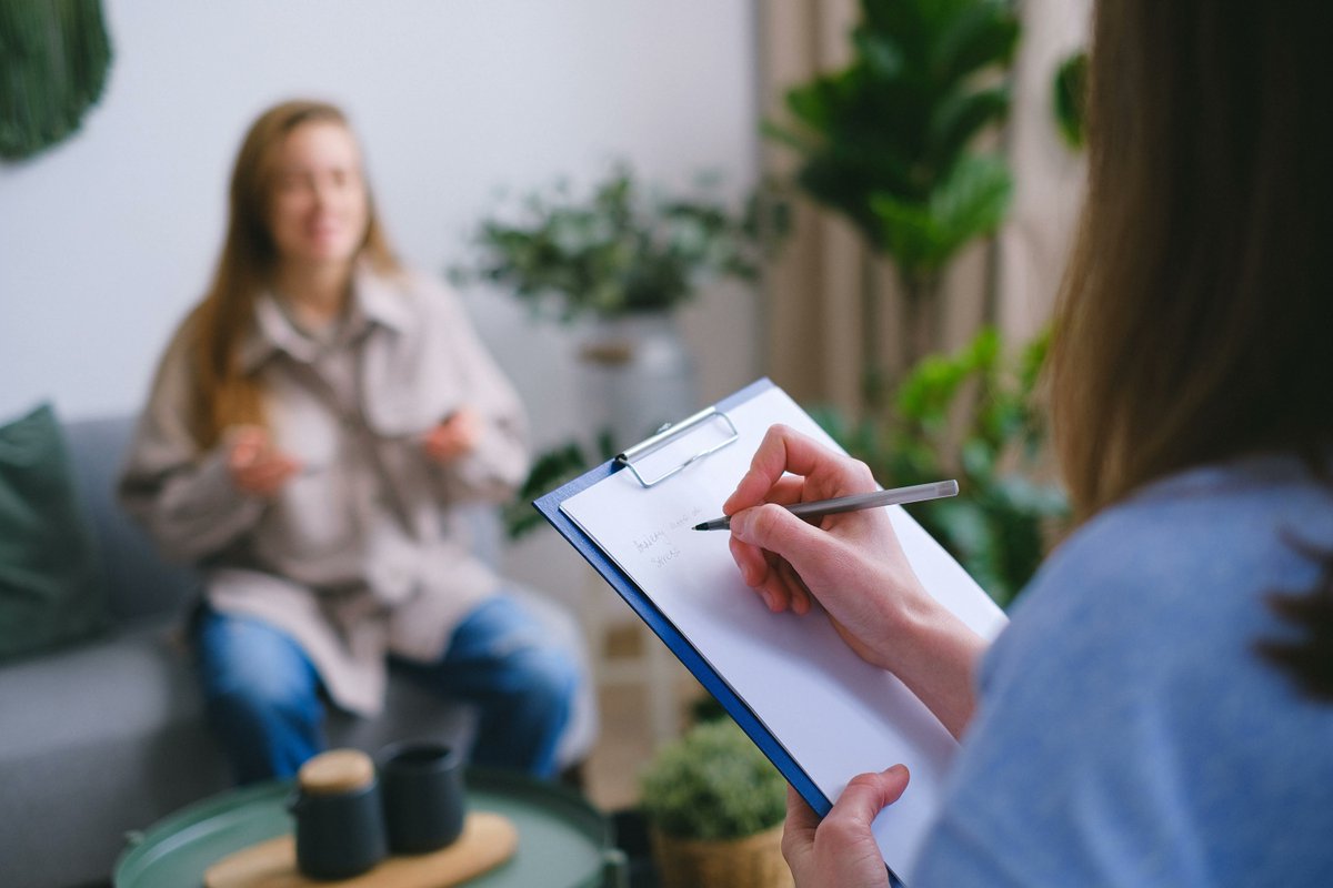 #PeaceWorksIncCO followed up and helped a client find a therapist in CO Springs that takes Medicaid. The former residential client has set up an appointment for both herself and her son!
#DayInLifeSurvivor
#SupportSurvivors
#BelieveVictims