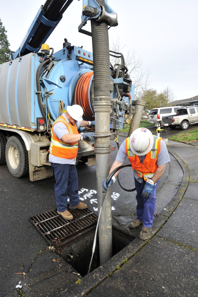 CleanWaterNews's tweet photo. Be part of making a difference in water quality in one of the nation's most exciting &amp; challenging watersheds!

Job openings: IT Apps Manager; Construction Inspection Supervisor; Temp HR Analyst - Recruitment; Temp Utility Worker; Temp University Intern https://t.co/DH6j0Ha7HF https://t.co/E3rtJrBmNJ