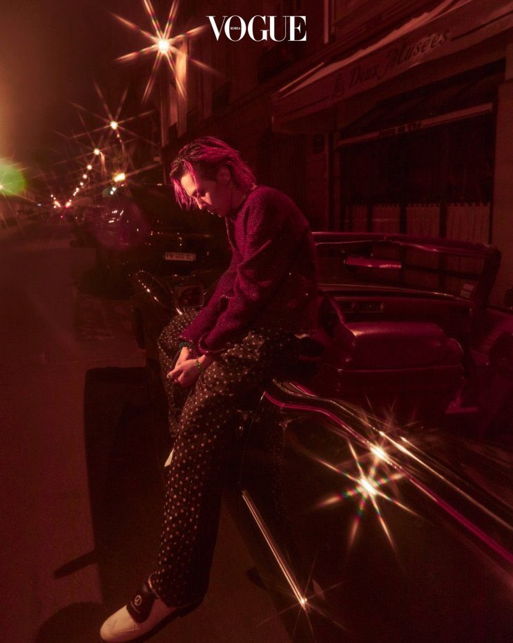 aline_kt3's tweet photo. G-DRAGON
#vogue https://t.co/1REIYVQxKg