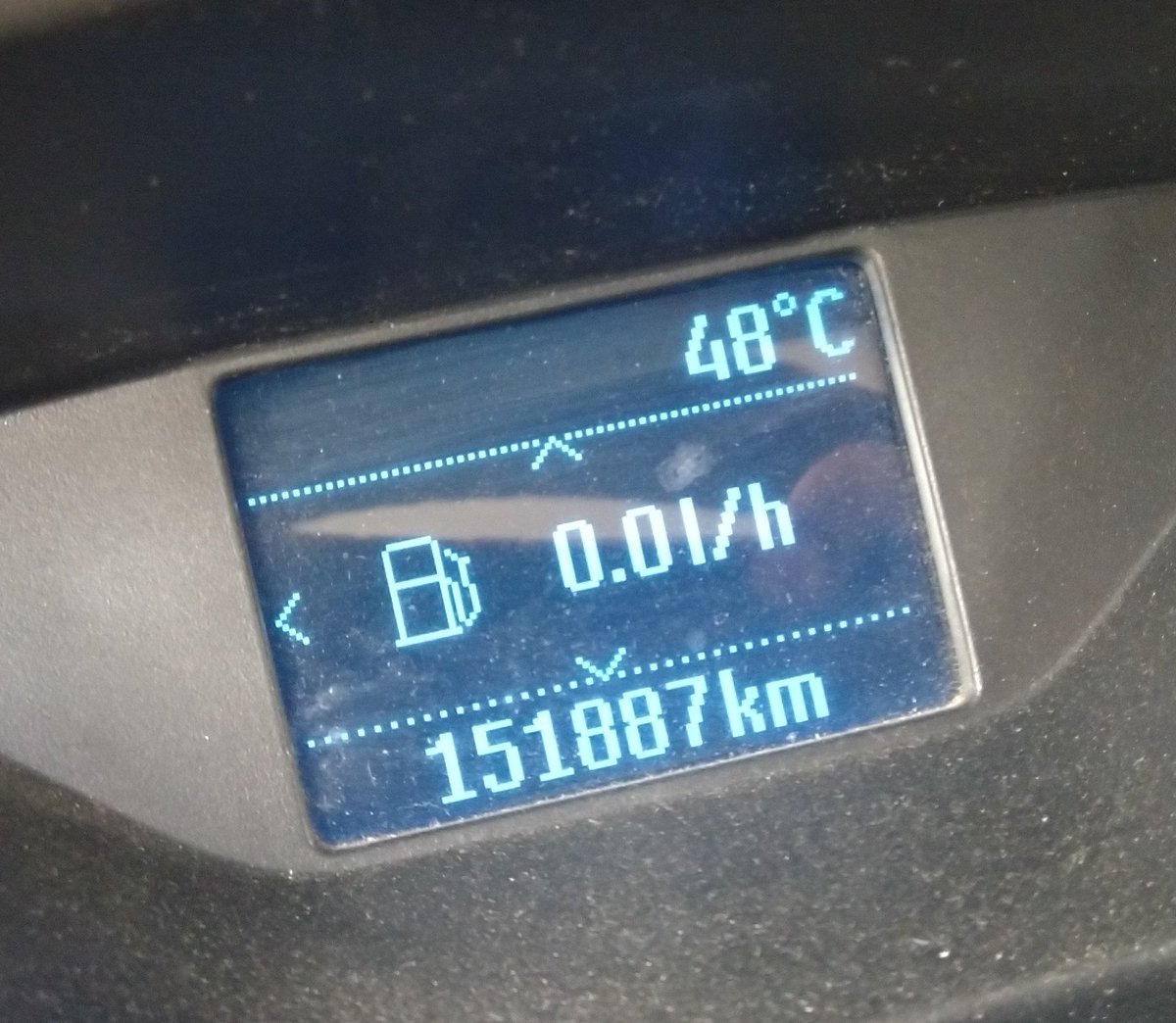 esthersole's tweet photo. No he calculat bé la trajectòria del sol i ara conduirem un forn amb rodes. #prayforesther https://t.co/wRpcghSd3r