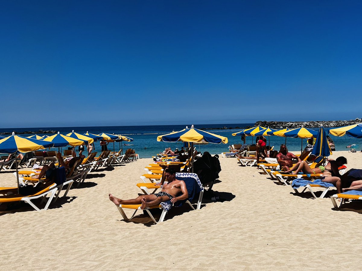 ptfng's tweet photo. If you have the chance to travel to the Canary Islands make sure you go to Gran Canaria ❤️ thank you United for the Tenerife route #Spain  #united #goodleadtheway #grancanaria #TFS https://t.co/VUprOzxBLz