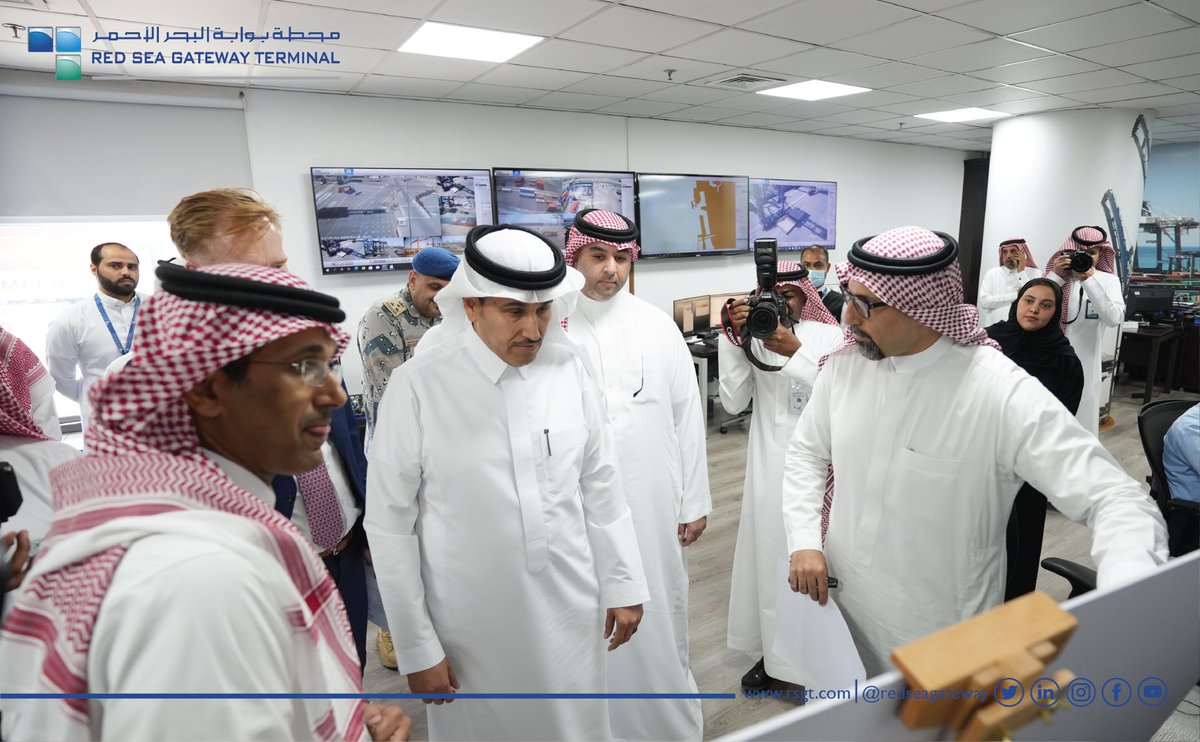 redseagateway's tweet photo. #RSGT welcomed Minister of Transport and Logistics Services, His Excellency Eng. @SalehAlJasser,  who recognized @jeddahport recent World Bank-IHS Markit Global Ranking of 8th in Port Productivity in 2021. We are honored by His visit, and will continue to invest in #RSGT's future https://t.co/rcqaFQVLtb