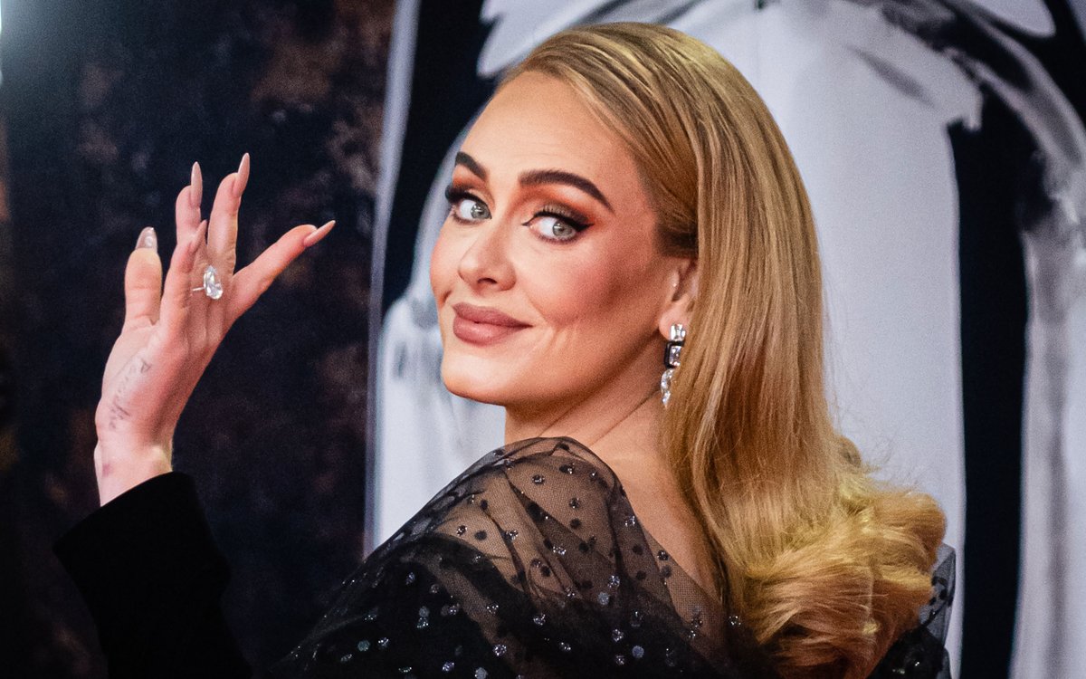 ChartsofAdele's tweet photo. .@Adele ranks as the #1 best-selling female and solo artist on iTunes around the world currently!. https://t.co/bm9bQCQ2f1