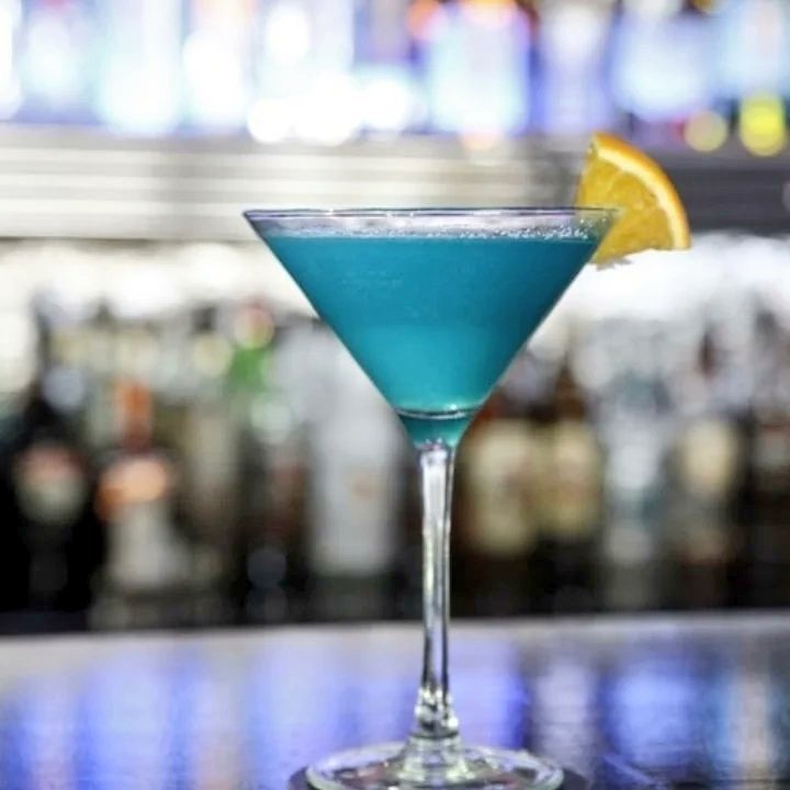 delahDee's tweet photo. #MidweekRave kick off with some cocktails courtesy of @johnniewalkerug at Riders Lounge Bugolobi come treat your WCW to good vibes https://t.co/bznrKgIxB8