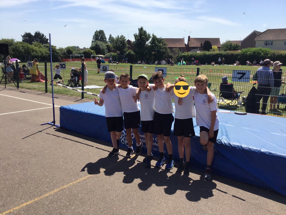 Burnham_PE's tweet photo. #BCPSsportsday2022 ✅ A huge well done to ALL our AMAZING children staff & families 🤩🤩🤩 A terrific display of #energy #teamwork & perhaps most importantly lots of 😃😃😃 #GoBurnham @afPE_PE @ActiveEssex @GetSet4PE 🏆#WellDoneSAHARA https://t.co/bb7Vt5S5Az