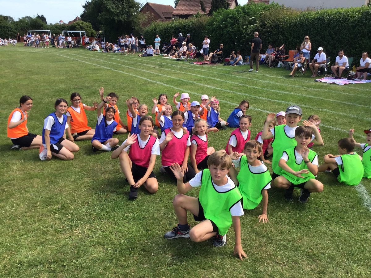 Burnham_PE's tweet photo. #BCPSsportsday2022 ✅ A huge well done to ALL our AMAZING children staff & families 🤩🤩🤩 A terrific display of #energy #teamwork & perhaps most importantly lots of 😃😃😃 #GoBurnham @afPE_PE @ActiveEssex @GetSet4PE 🏆#WellDoneSAHARA https://t.co/bb7Vt5S5Az