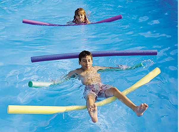 Daltersport's tweet photo. ¡Qué calor! Date un chapuzón, tenemos de todo para la piscina: tapices, tablas, churrros, juegos de buceo, gafas, aletas, flotación, toalla... ¡¡¡de todo!!!
#tapicespiscina #churropiscina #pullbuoy #aletas #flotacion #gafaspicina #materialpiscina #materialacuatico
@DalterSport https://t.co/1qCabwB1mu