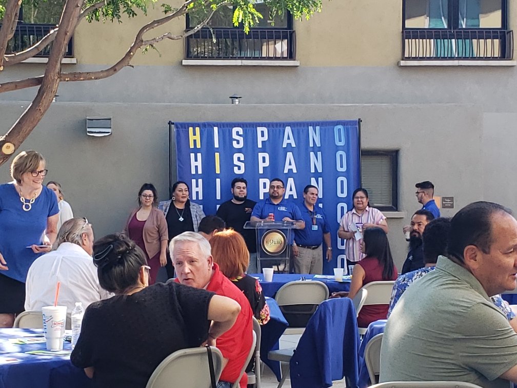 FirstAltCare's tweet image. Happy Wednesday, #Albuquerque! We're spending this morning with @AHCNM over a lovely breakfast. So incredibly happy to be part of this amazing group!