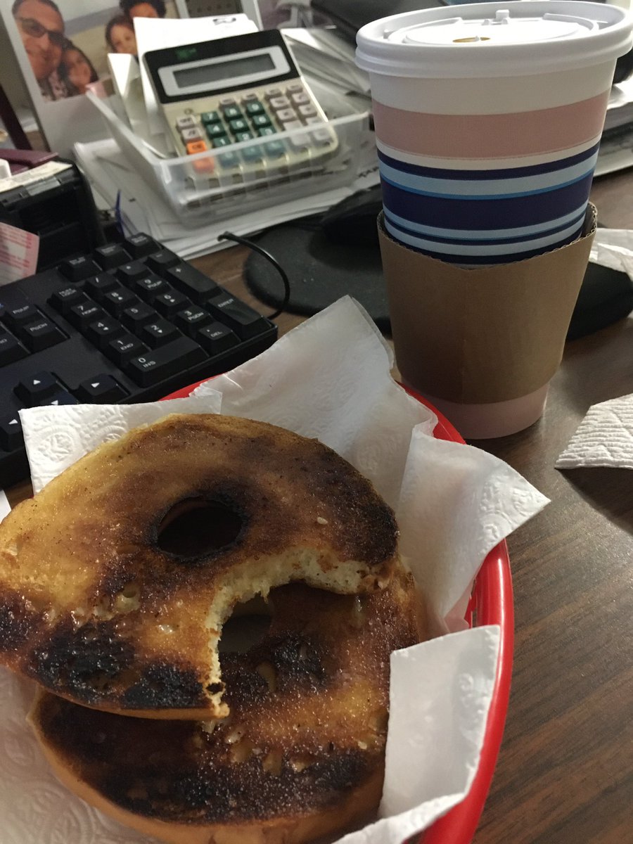 MANNYRX's tweet photo. Coffee &amp; Bagels available at Dichter Pharmacy &amp; Soda Shoppe. Enjoy our free Wifi and comfortable Air Conditioning! #bagels #coffee #airconditioning #freewifi https://t.co/7Dfg2JmDNG