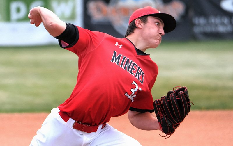 Congratulations to Junior pitcher/infielder Braxton Lyon for making the 2022 <a href="/desnewssports/">Deseret News Sports</a> All State team! 

𝕊𝔼𝔸𝕊𝕆ℕ 𝕊𝕋𝔸𝕋𝕊
.472 Batting Average
1.210 OPS 
15 2B
25 RBI 
16 SB
5-3 Pitching W/L, 38 IP, 32 K's