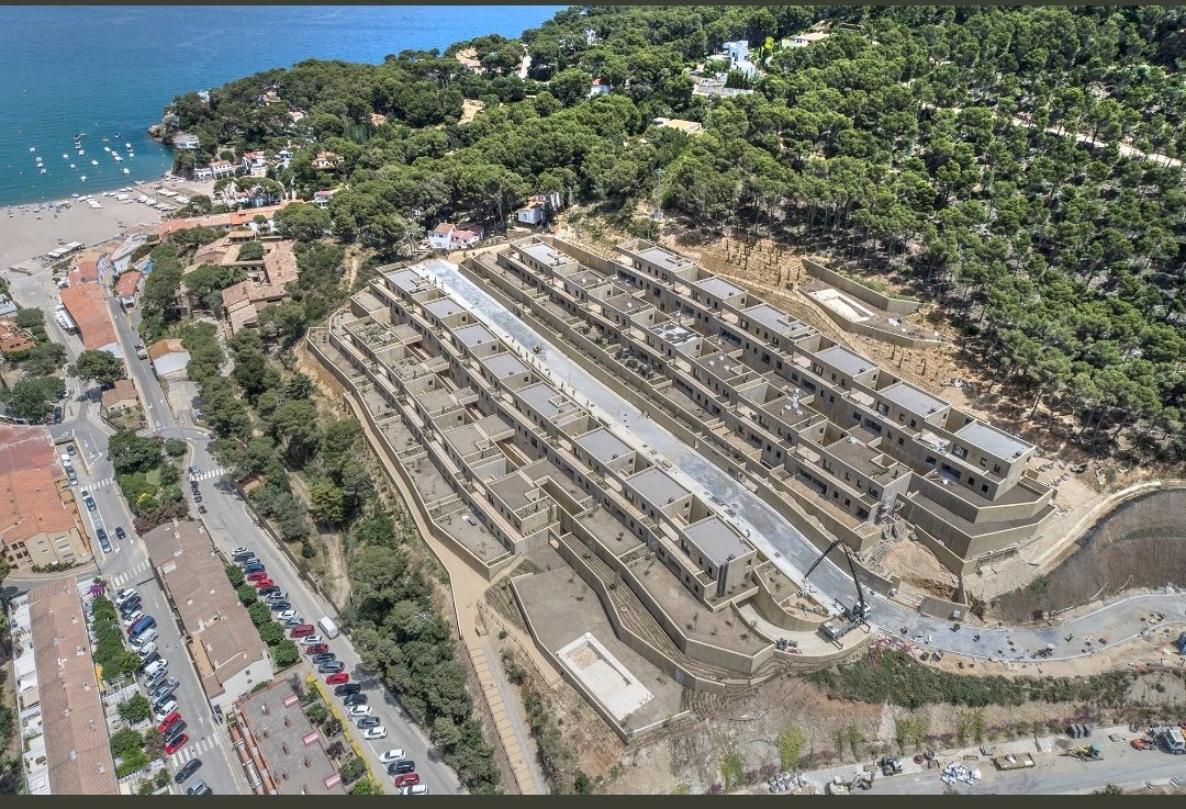 A qui s'ha de denunciar per la puta merda aquesta que han fet per destruir sa Riera?