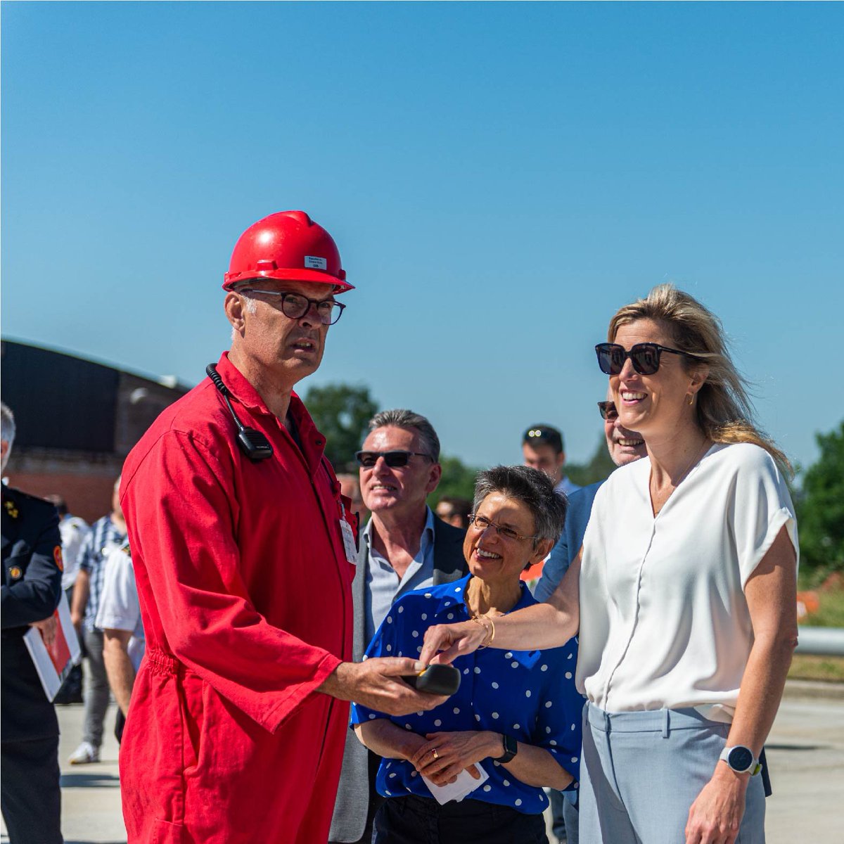 Onze nieuwe industriële oefensite werd vandaag officieel ingehuldigd door minister van Binnenlandse Zaken Annelies Verlinden, gouverneur Cathy Berx en gedeputeerde Jan De Haes. We zijn trots op deze site die uniek is in België!