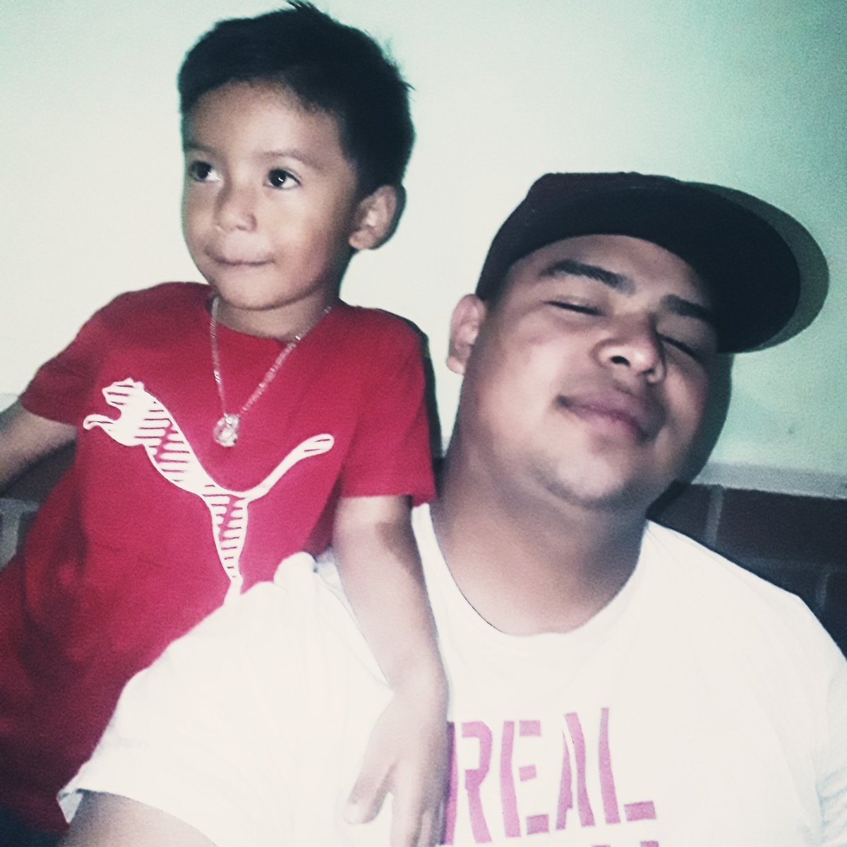 byronzanchez's tweet photo. #NuevaFotoDePerfil https://t.co/0xpeuG6jXc