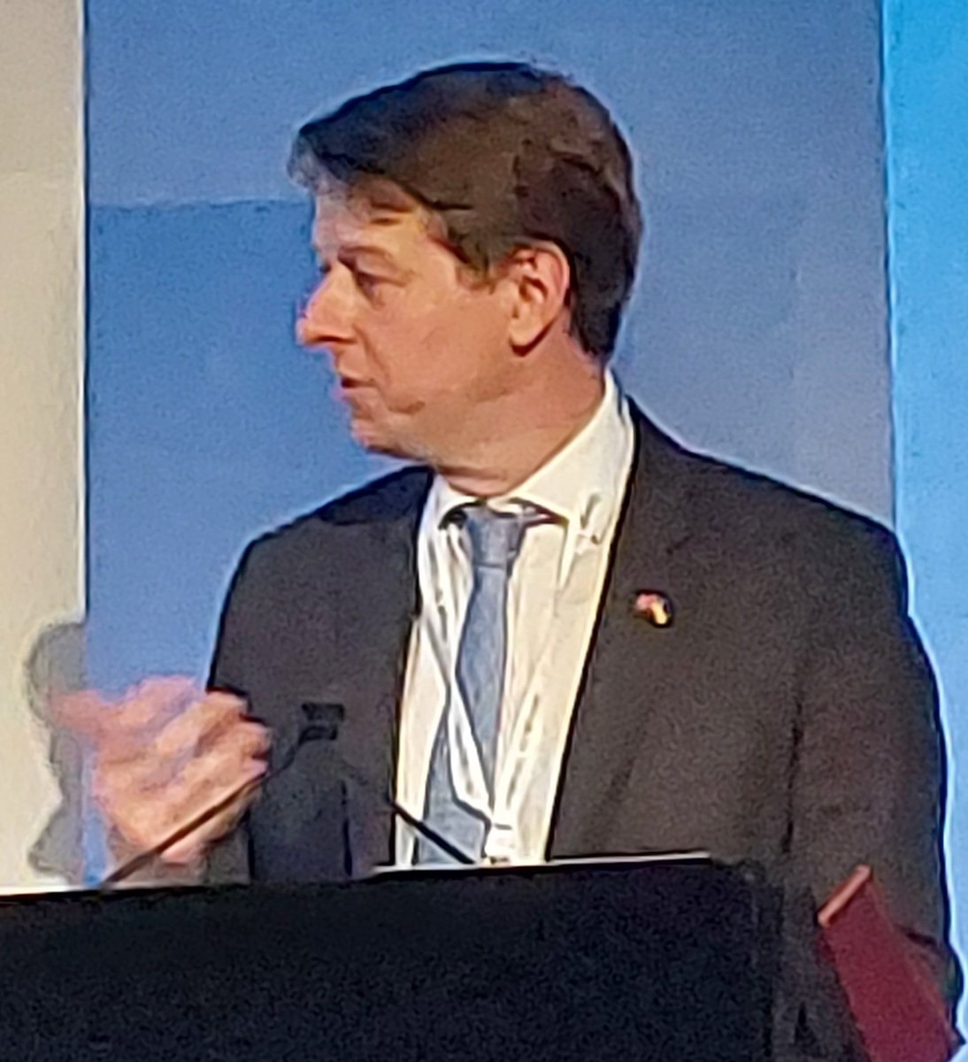raysarah1's tweet photo. Robin Walker, Minister of State, DfE. Talking about how school funding aims to deliver for every child. Schools should be safe, warm, dry & welcoming places of learning.
SRM Summit is 'one step in this journey'
@ISBL_news #SRMA #sbltwitter #SBM #SLTChat #edutwitter #SchoolRM22 https://t.co/U243cxoCEl
