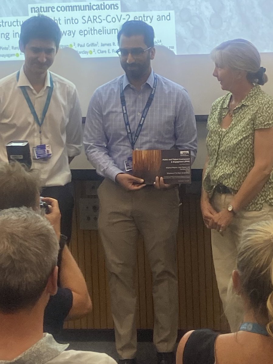 MoorfieldsBRC's tweet photo. We are pleased to announce the winner of our #PPIE award at the @UCLeye #awards 2022.

Windows of the Soul Art is led by @sktywagner @KilduffCaroline @JaneClipston 

A grass roots project, the dedicated team of volunteers raise awareness of visual impairments through art. https://t.co/4tVd7slscW