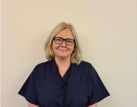 UHW_Waterford's tweet photo. The people behind the scenes in UHW Margaret is one of our administrators- the data inputting is what ticks all her boxes. Caroline is our ICU NOCA audit nurse. #leadersnotfollowers #patientsafety #puttingpatientsfirst #nocateam #CAAW22 #CAAmbassador https://t.co/8oAyE0pkrX