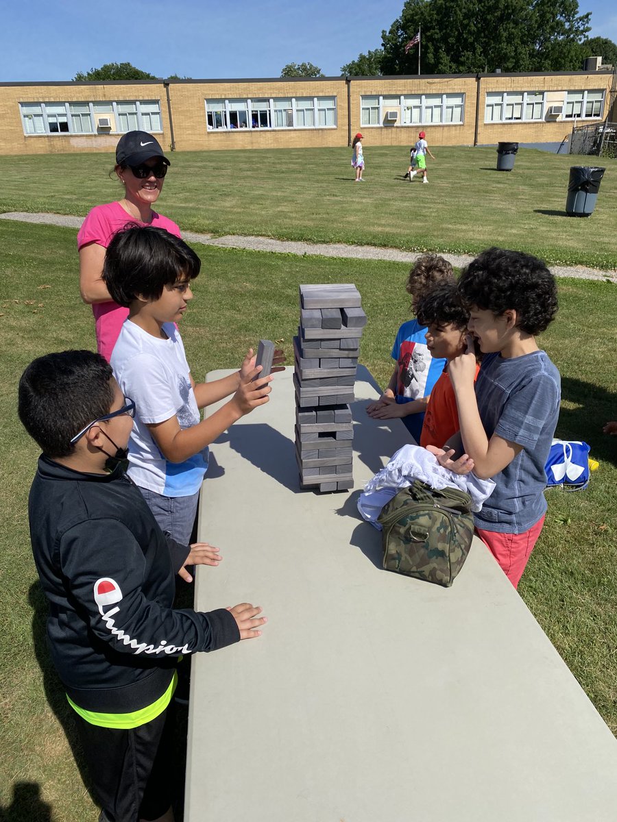 Connolly School tweet media