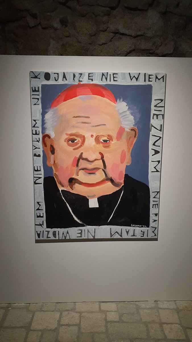 leniwytrener's tweet photo. Kochani, oglądam wystawy w Krakowie #photomonth https://t.co/7dymzjgXii
