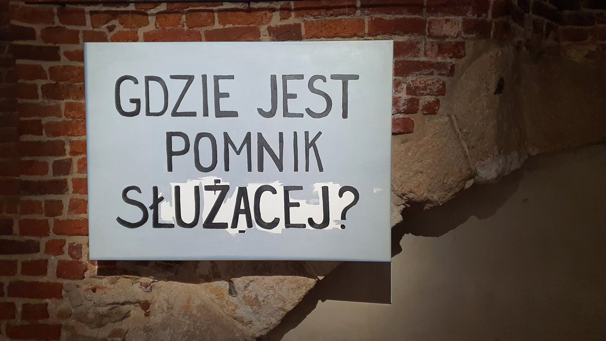 leniwytrener's tweet photo. Kochani, oglądam wystawy w Krakowie #photomonth https://t.co/7dymzjgXii