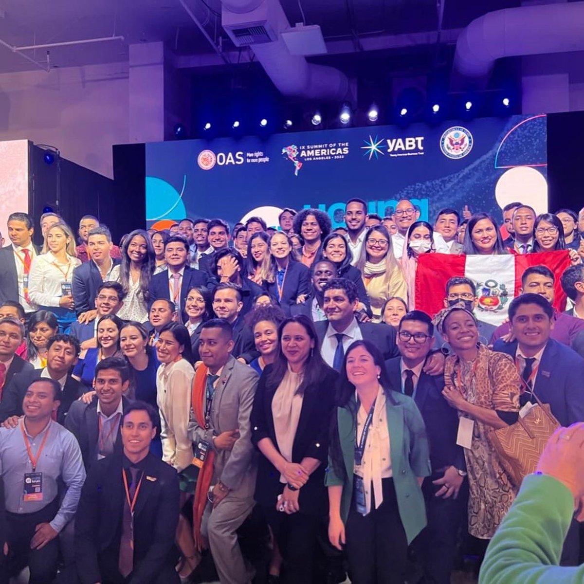 La vicepresidenta <a href="/Jovendxc/">Jovenes Por El Cambio</a> , Emely Taveras en representación del <a href="/partidodxc/">PartidoDxC</a> , compartió experiencias en el Sexto Foro de la Juventud, que se celebró de forma paralela a la IX Cumbre de Las Américas realizada el pasado fin de semana. #DxC