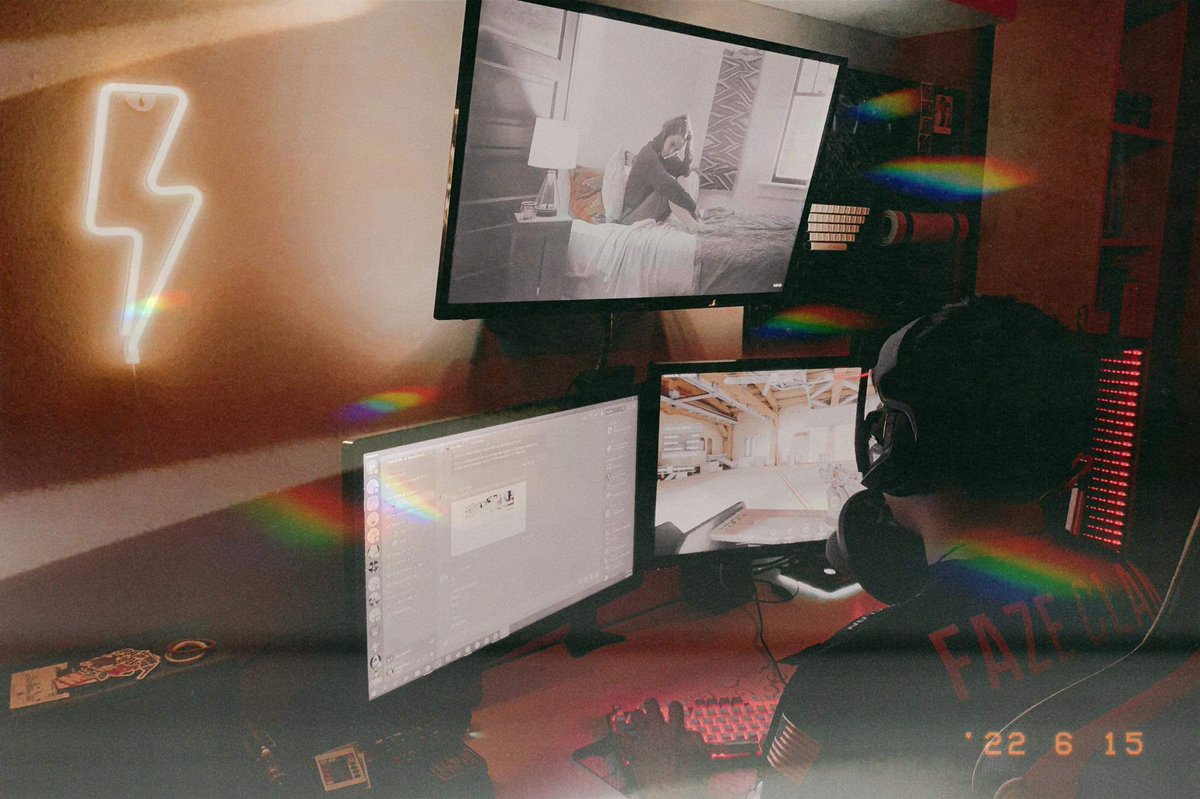 KrazyWulfGamer's tweet photo. Away from reality. https://t.co/EV0V6yIM16