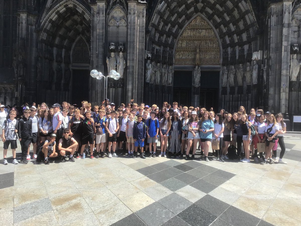 SandringhamMFL's tweet photo. Ein fabelhafter Tag in Köln - eine Reise wert! #EWeek2022 https://t.co/KghXaWLUVy