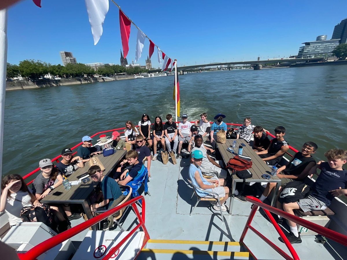 SandringhamMFL's tweet photo. Ein fabelhafter Tag in Köln - eine Reise wert! #EWeek2022 https://t.co/KghXaWLUVy