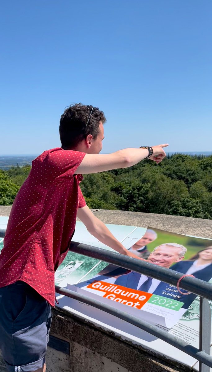 Garot2022's tweet photo. Une halte pour prendre le frais (et de la hauteur) sur le point culminant de la circonscription, et de la Mayenne : le #GGtour nous a emmené aujourd’hui au Mont des Avaloirs, 417m. 
Elle est belle notre Mayenne ! 👍🏼 https://t.co/duQDi3XC6a