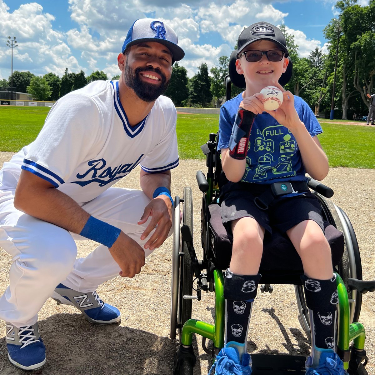 KidsAbility's tweet image. Go the distance! 

That’s what @GuelphRoyals did last Saturday. From hosting our families in the stands to raffling a signed team jersey, the game was a homerun that helped raise funds for kids and youth to thrive.  

#KidsAbilitySuperheroChallenge #RoyalCity #BaseballForACause